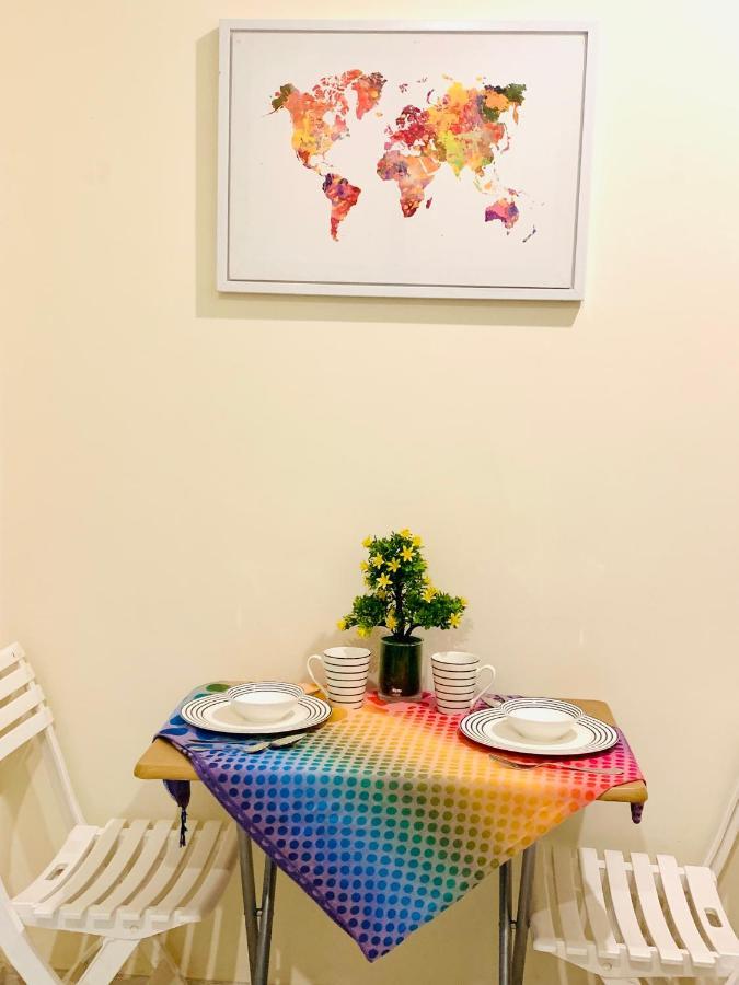 Female Only-Anaruby Backpackers- Metro Station Mashreq Hostel ดูไบ ภายนอก รูปภาพ