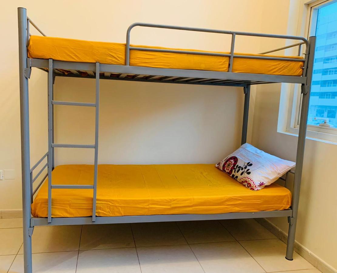 Female Only-Anaruby Backpackers- Metro Station Mashreq Hostel ดูไบ ภายนอก รูปภาพ