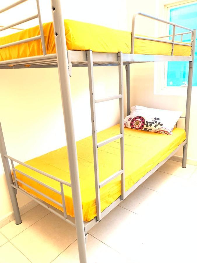 Female Only-Anaruby Backpackers- Metro Station Mashreq Hostel ดูไบ ภายนอก รูปภาพ