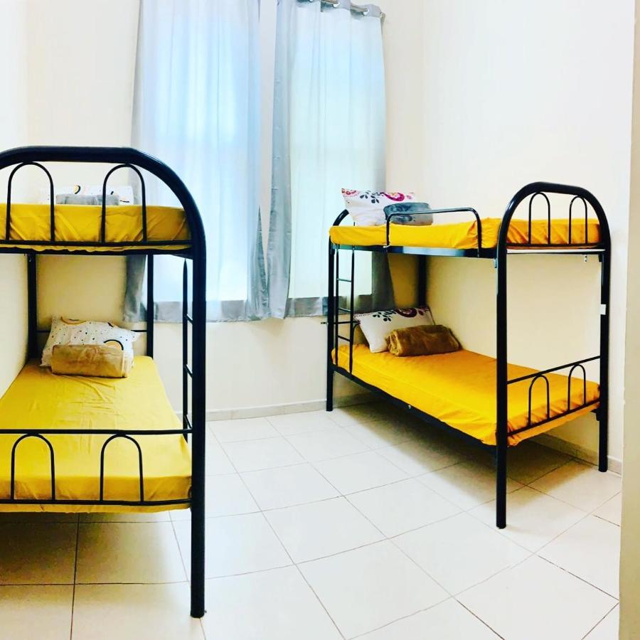 Female Only-Anaruby Backpackers- Metro Station Mashreq Hostel ดูไบ ภายนอก รูปภาพ